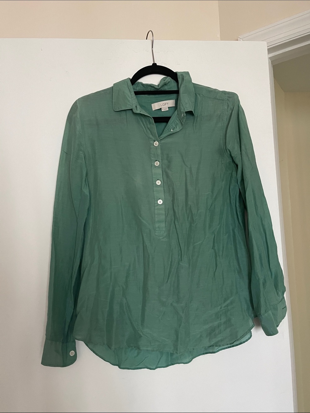 LOFT Sage Green Long-Sleeve Button Front Blouse